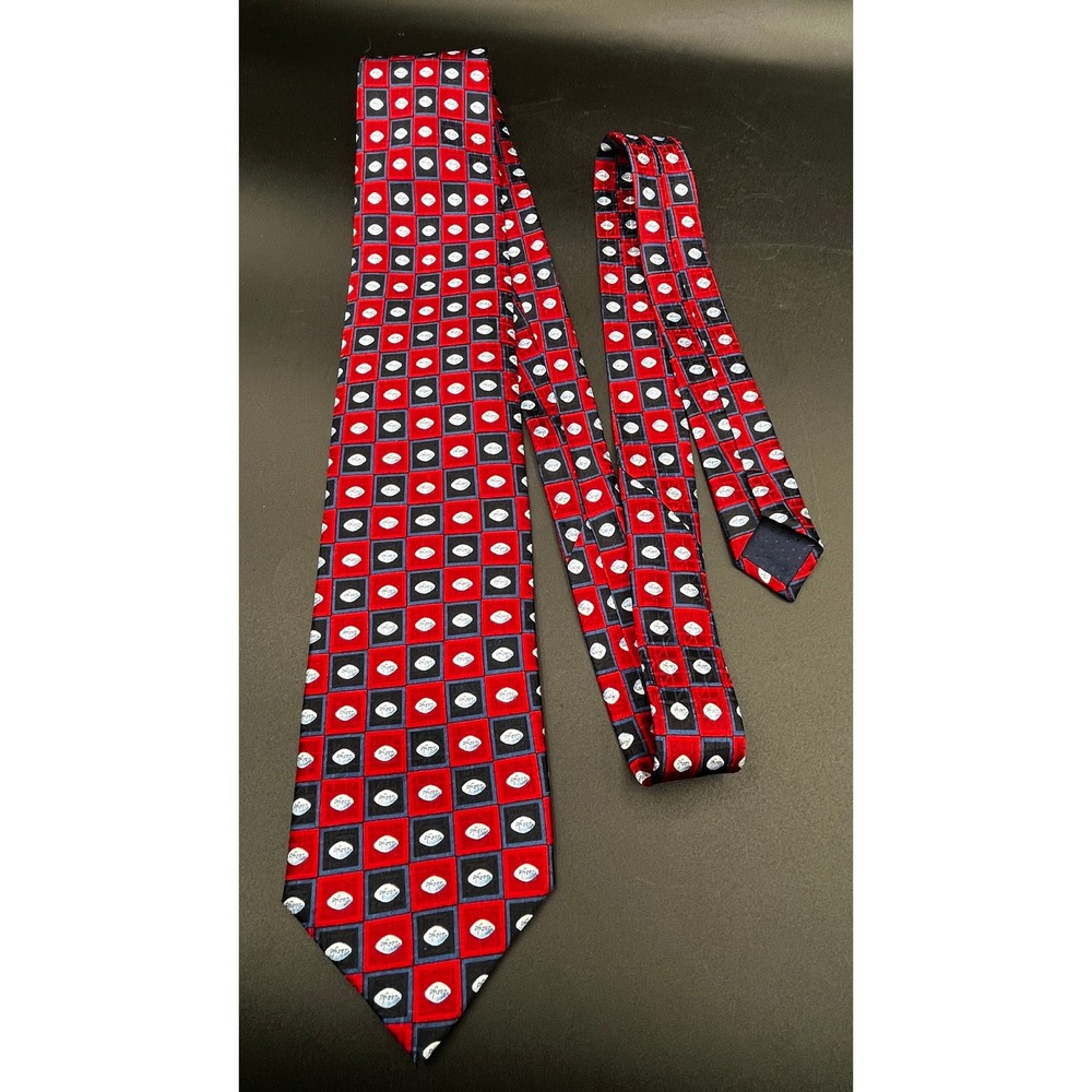 Pfizer Pill Necktie Red Blue Geometric 100% Silk Mens Business Fashion Logo 58"
